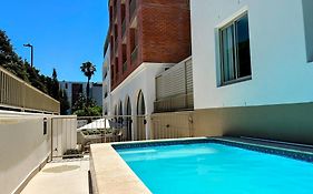 The Braemar - Cape 8 Collection